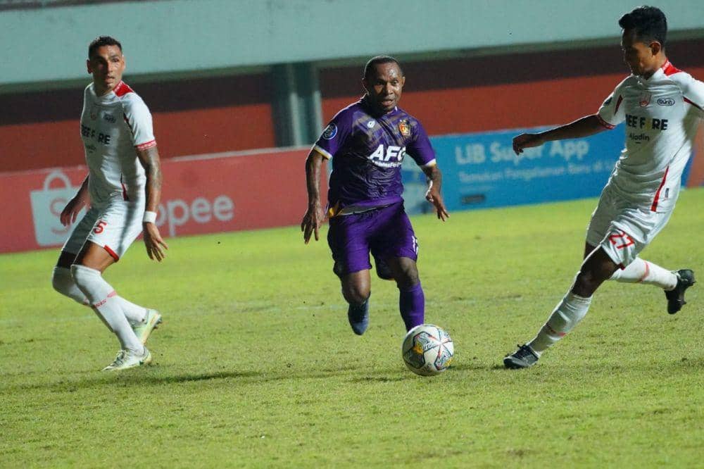 Pemain Persik Kediri saat melawan Persis Solo. IDN Times/ istimewa