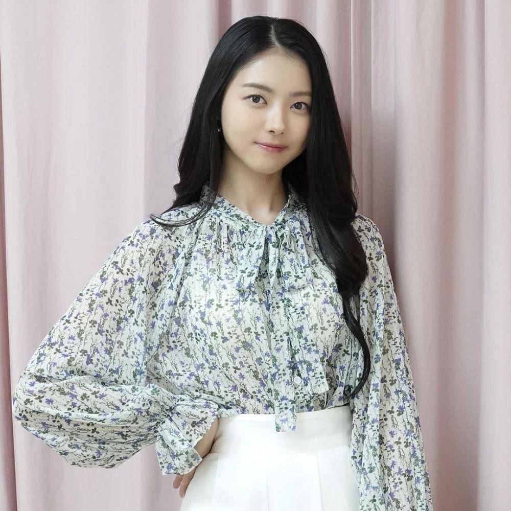 Lim Na Young (instagram.com/sublime__official)