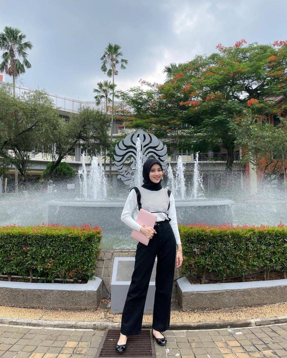 outfit kasual ala Vina Maulina (instagram.com/vinamaulina)