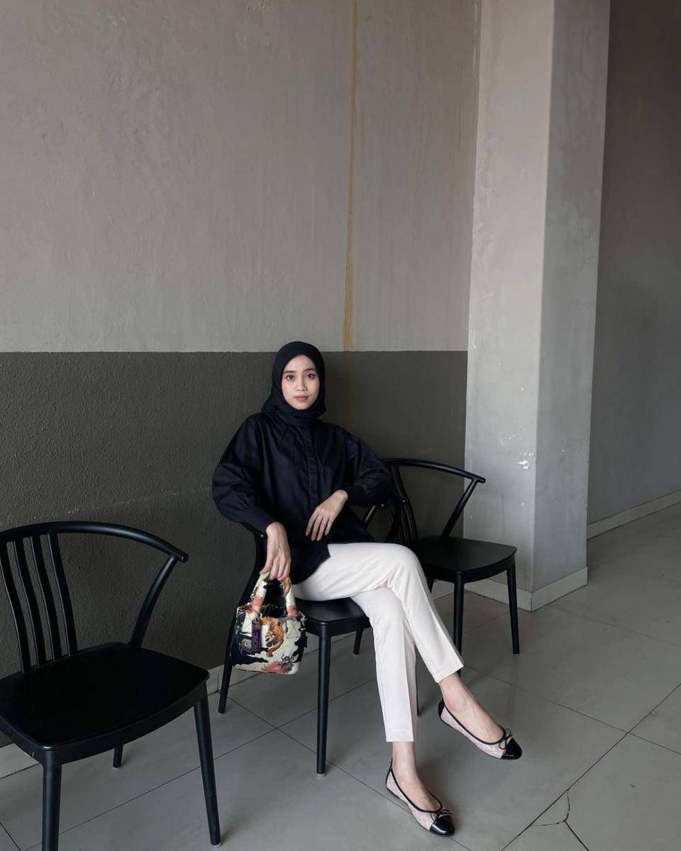 outfit kasual ala Vina Maulina (instagram.com/vinamaulina)