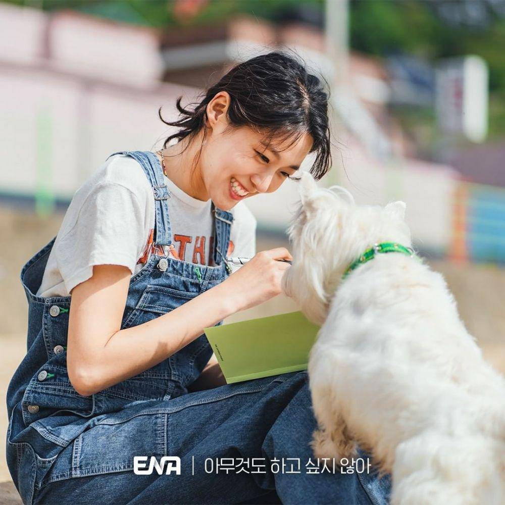 Seolhyun dalam drama Summer Strike (dok. ENA/Summer Strike)