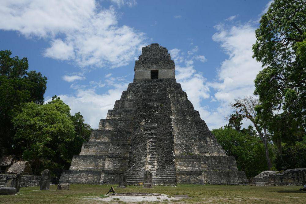 Tikal (unsplash.com/Anna Stampfli)