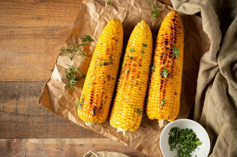 Resep Jagung Bakar Garlic Butter untuk Menu Spesial Tahun Baru