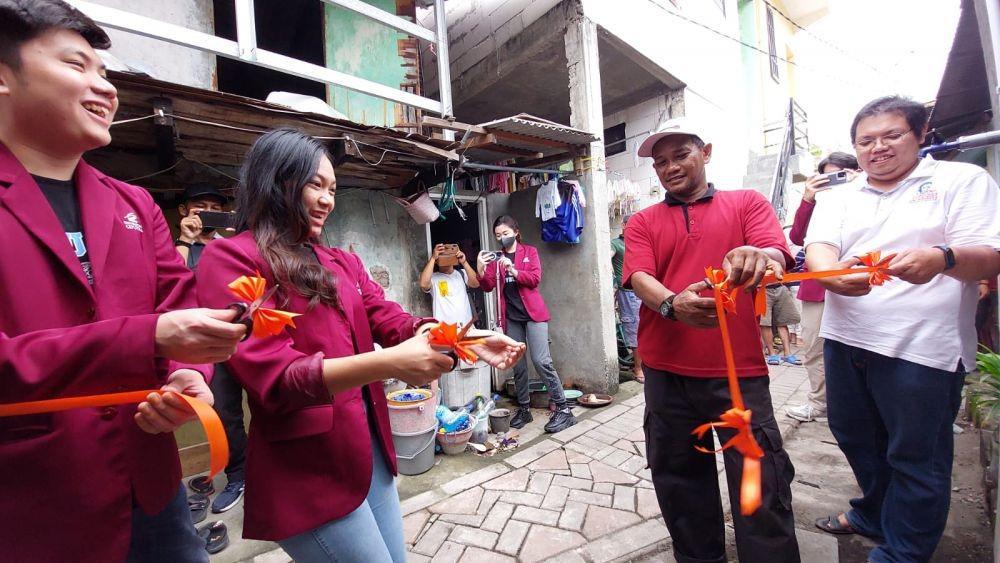 Atasi Krisis Air Bersih, 4 Mahasiswa UC Bikin Filter Air di Surabaya