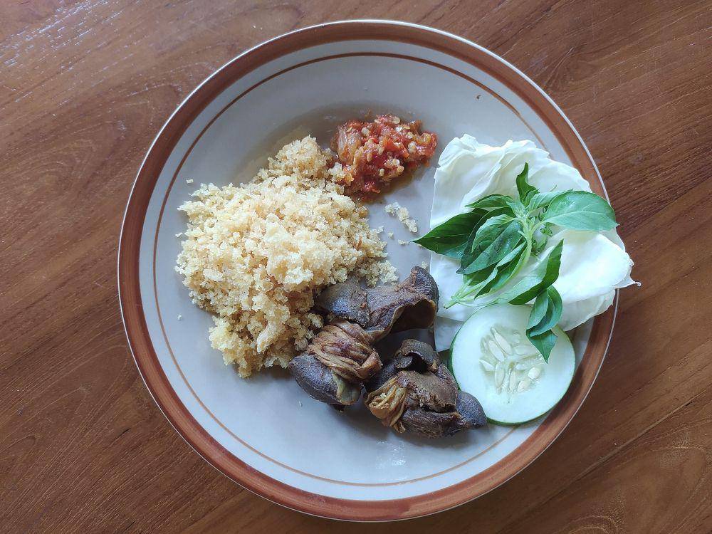 hati ayam (commons.wikimedia.org/Wiwik P)