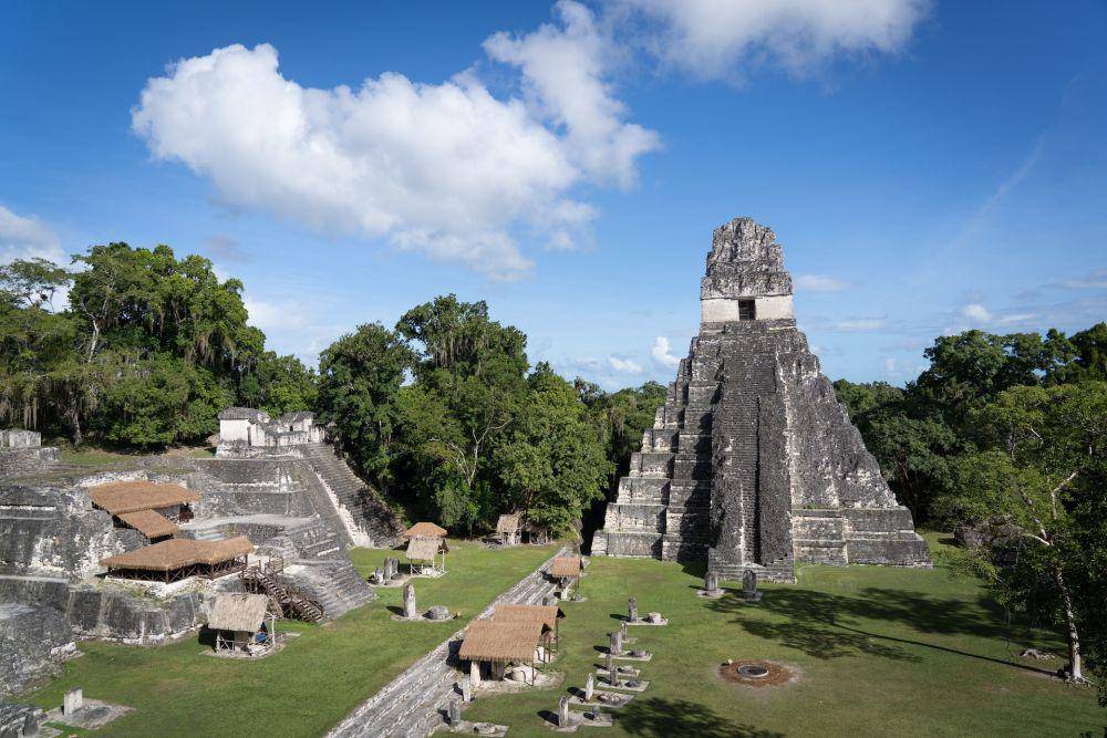 Tikal (unsplash.com/Paweł Wielądek)
