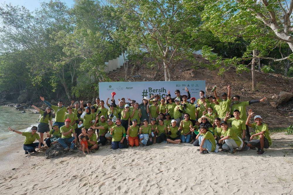 Peduli Pengelolaan Sampah, Komunitas Ini Bersih-bersih di Labuan Bajo (IDN TImes/Istimewa)