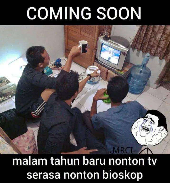 meme lucu serba-serbi tahun baru (facebook.com/MemeAndRageComicIndonesia)