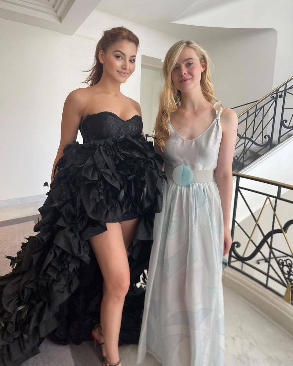 Urvashi Rautela dan Elle Fanning (instagram.com/urvashirautela)