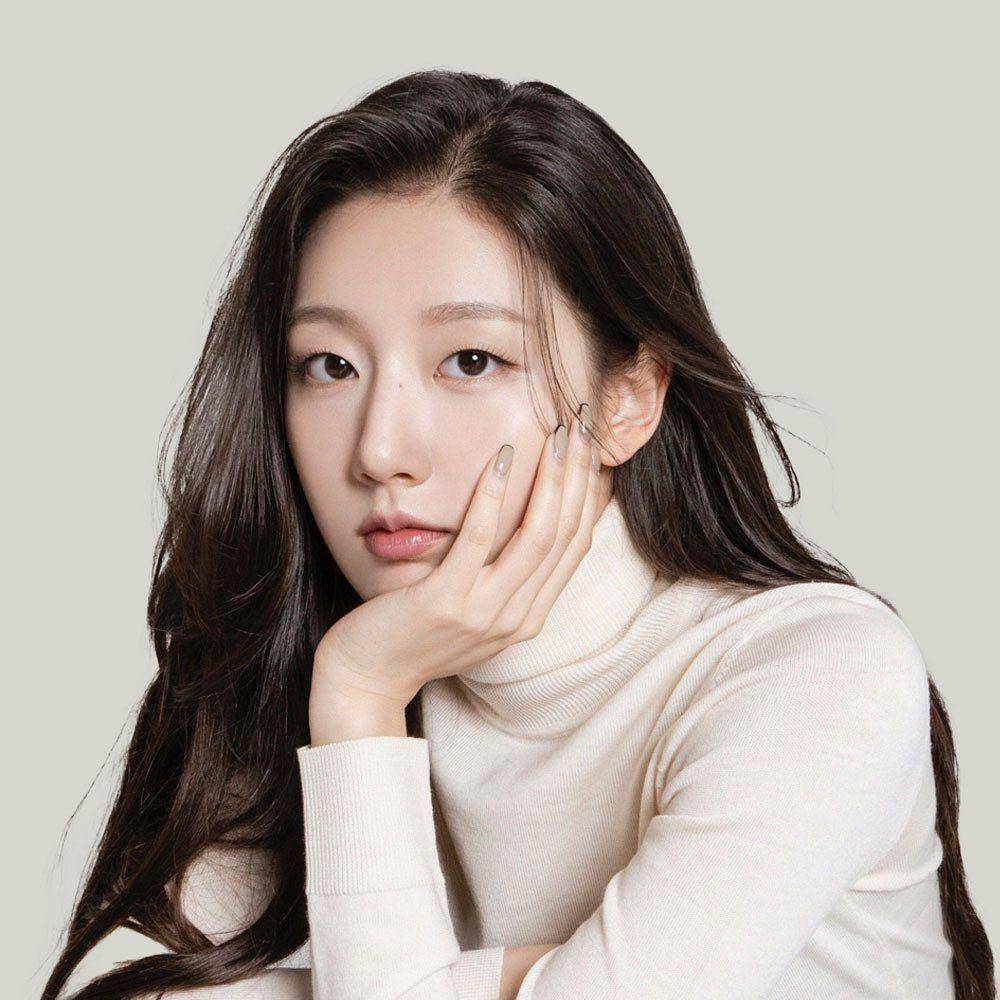 Yein (instagram.com/sublime__official)
