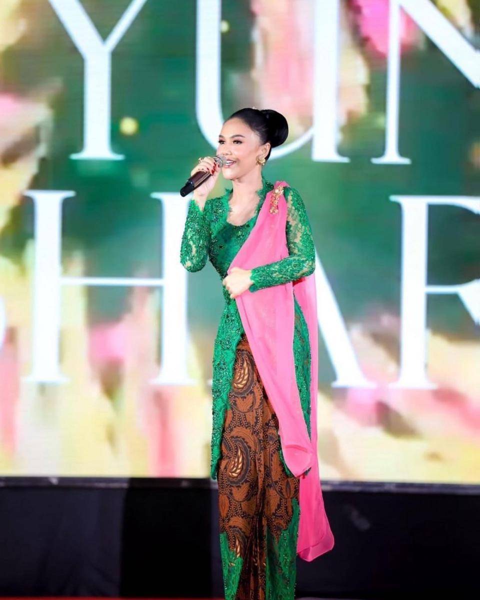 Gaya Artis Berkebaya Hijau (instagram.com/sikiepurnomo.official)