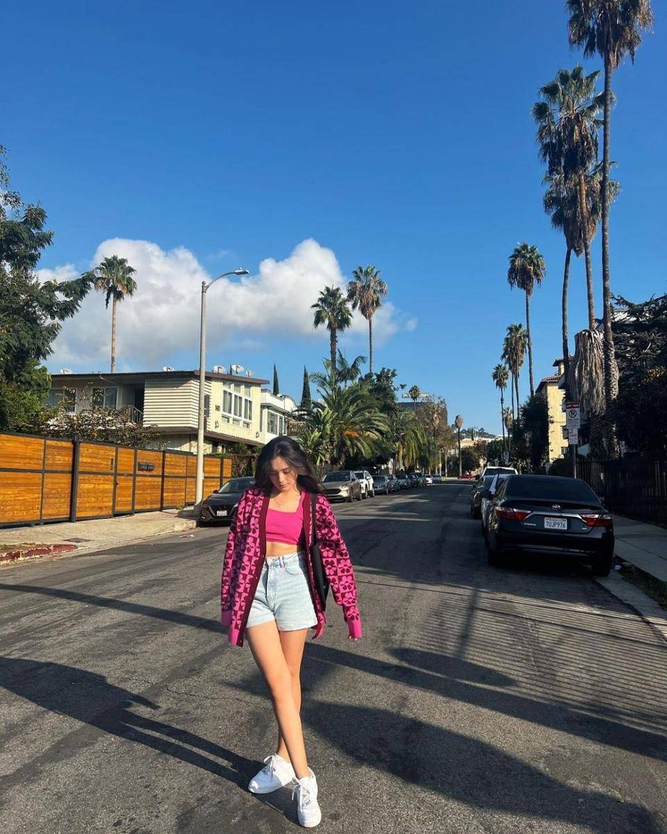 OOTD Beby Tsabina (instagram.com/bebytsabina)