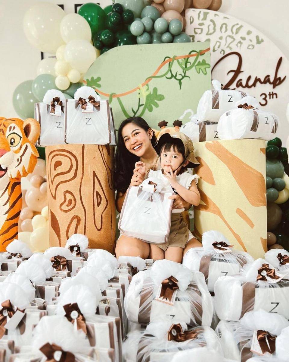 potret ulang tahun ke-3 Zaenab (instagram.com/eriskanakesya)