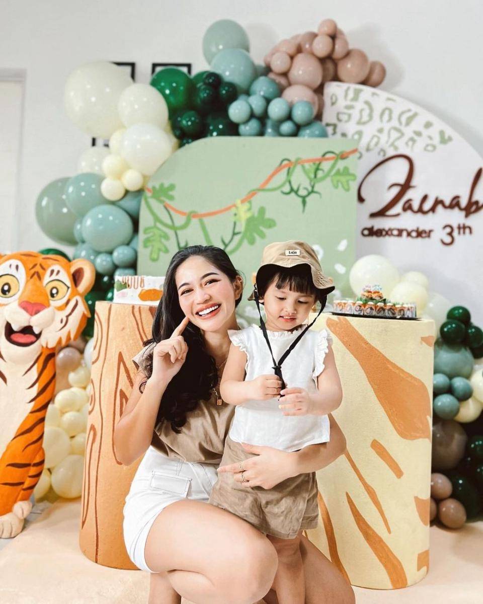potret ulang tahun ke-3 Zaenab (instagram.com/eriskanakesya)