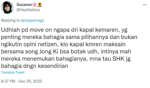 cuitan soal kabar dating Song Joong Ki (twitter.com/HepiKaktus/)
