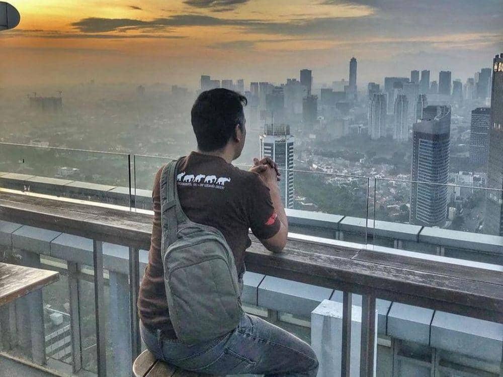 Cloud Longue (instagram.com/catatancafe)