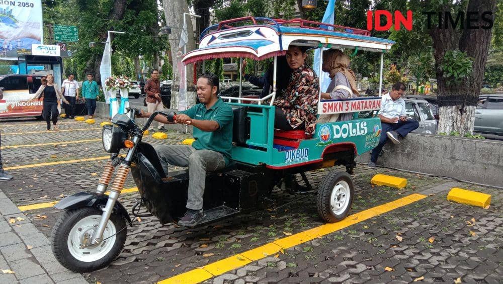 Kreasi Cidomo Listrik yang Cocok untuk Transportasi di Trawangan