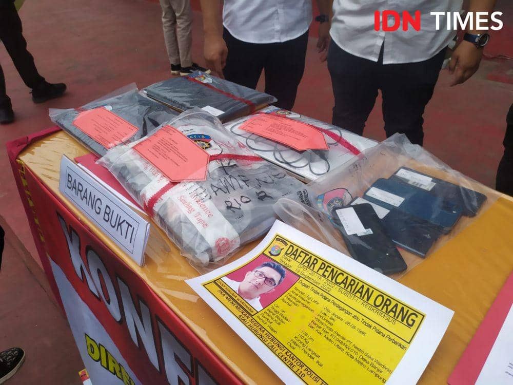 Subdit I Indagsi Ditreskrimsus Polda Lampung membongkar sindikat kejahatan perbankan investasi bodong berkedok trading forex bermarkas di Kota Metro. (IDN Times/Tama Yudha Wiguna).