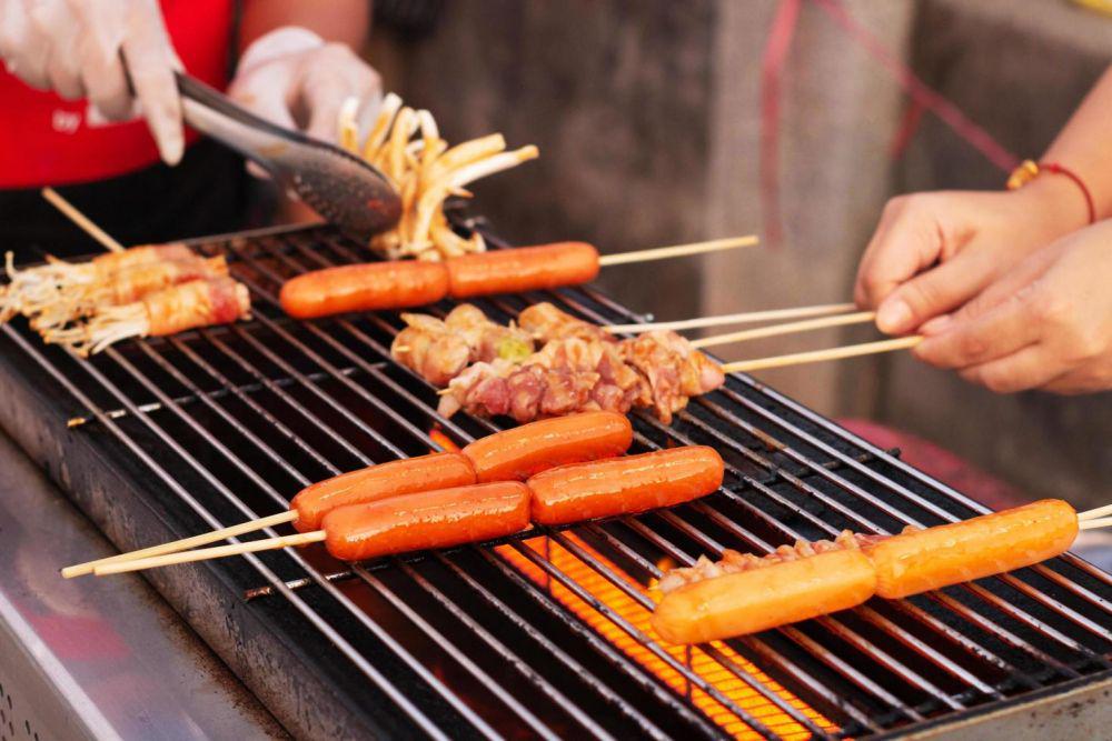 10 Kesalahan yang Sering Dilakukan saat BBQ di Malam Tahun Baru
