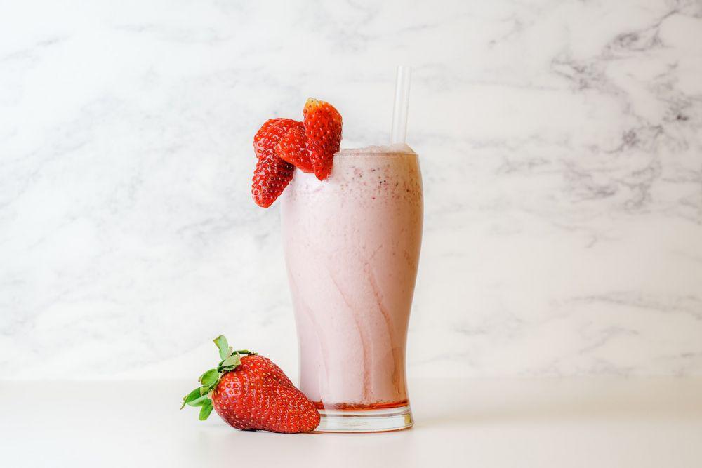 5 Produk Sirop Stroberi untuk Bikin Minuman Fresh Sehari-hari