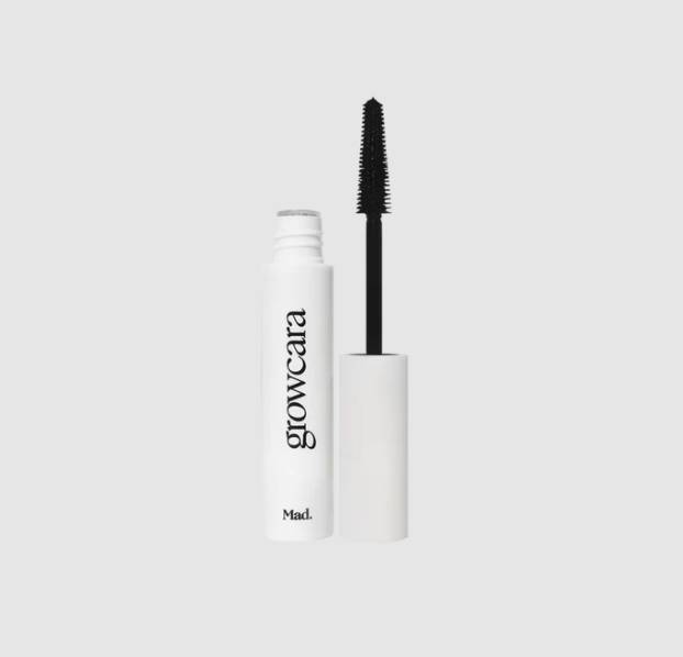 ilustrasi makeup dengan skincare benefit (www.madformakeup.co)