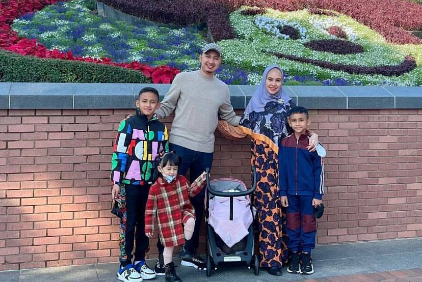 Kartika Putri dan keluarga liburan ke Hongkong (instagram.com/kartikaputriworld)