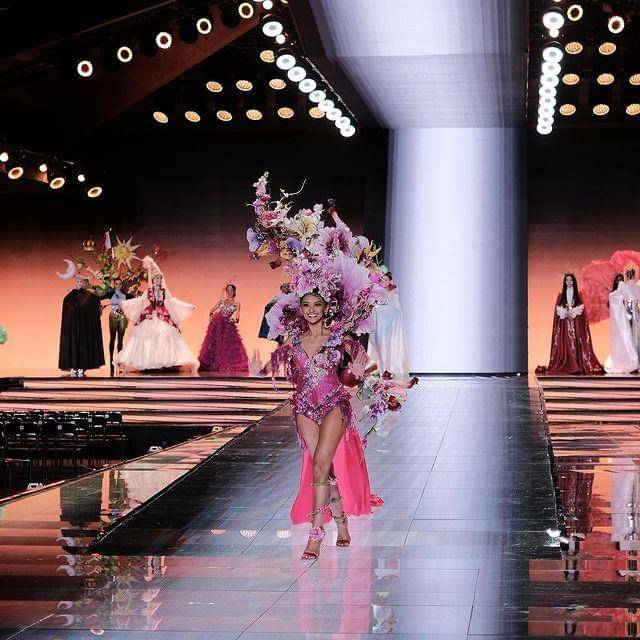 Potret Kostum Nasional Indonesia di Berbagai Ajang Kecantikan Dunia Sepanjang 2022 (Instagram.com/officialputeriindonesia)