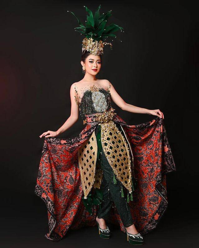 Potret Kostum Nasional Indonesia di Berbagai Ajang Kecantikan Dunia Sepanjang 2022 (Instagram.com/gracephing)