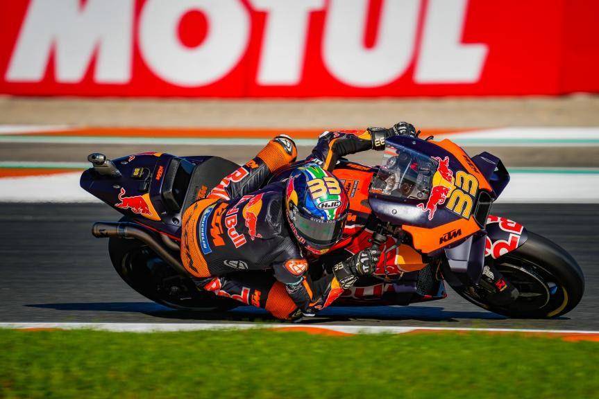 Brad Binder saat balapan GP Valencia 2022 (motogp.com)