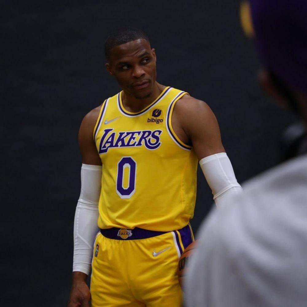 Russel Westbrook (twitter.com/russwest44)
