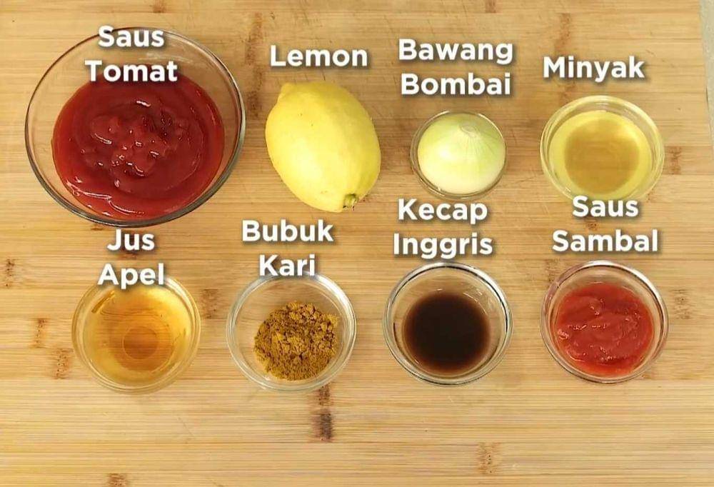 bahan-bahan sosis kari ala Devina Hermawan (youtube.com/Devina Hermawan)