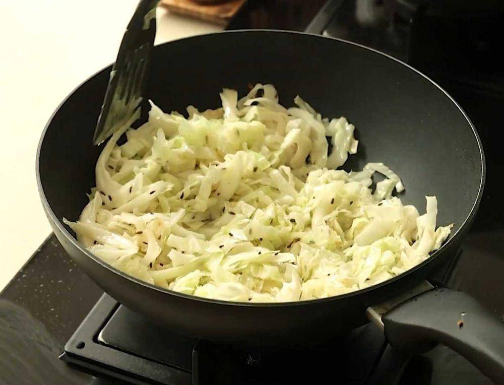 membuat kol ala bavarian(youtube.com/Devina Hermawan)