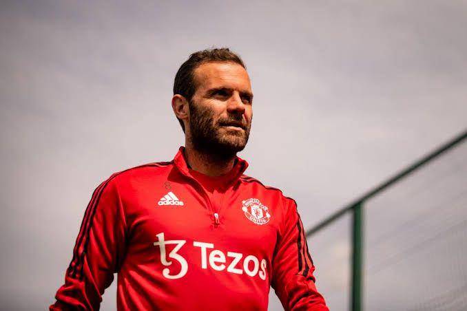 Juan Mata (twitter.com/juanmata8)