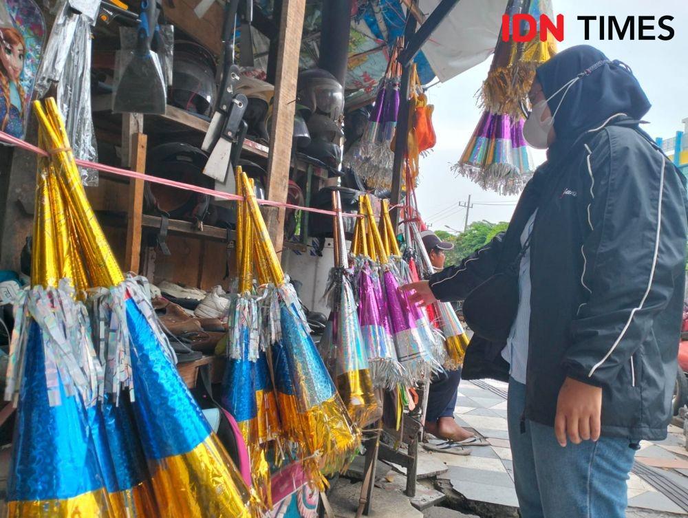 Sudah Dilarang, Masih Ada Penjual Terompet di Surabaya