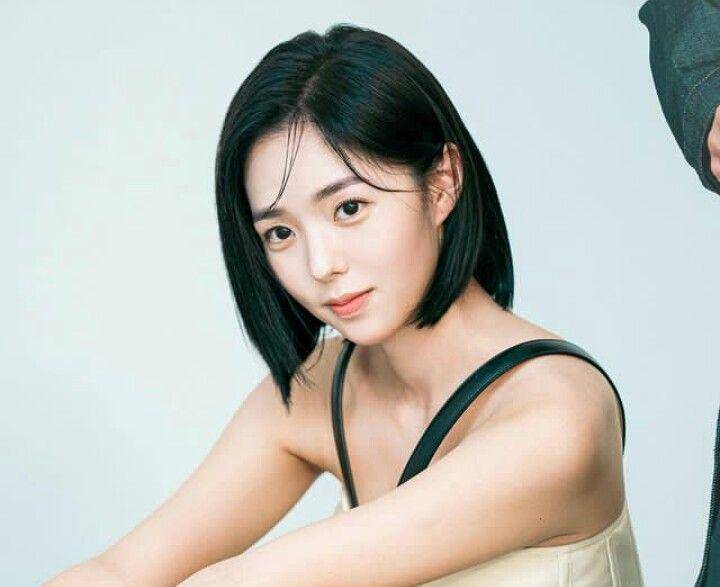 Chae Soo Bin (instagram.com/soobinms)
