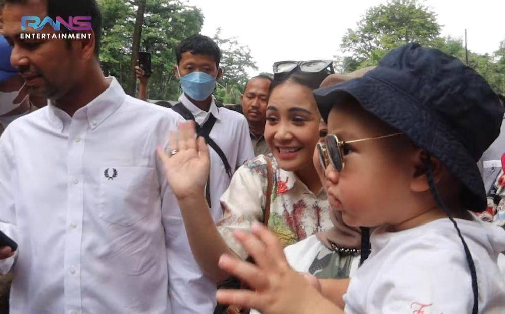 Cipung lihat gajah (YouTube.com/Rans Entertainment)