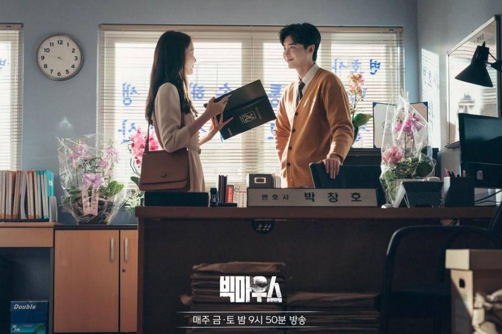 Go Mi Ho (Yoona SNSD) dan Park Chang Ho (Lee Jong Suk) di Kdrama Big Mouth (instagram.com/mbcdrama_now)