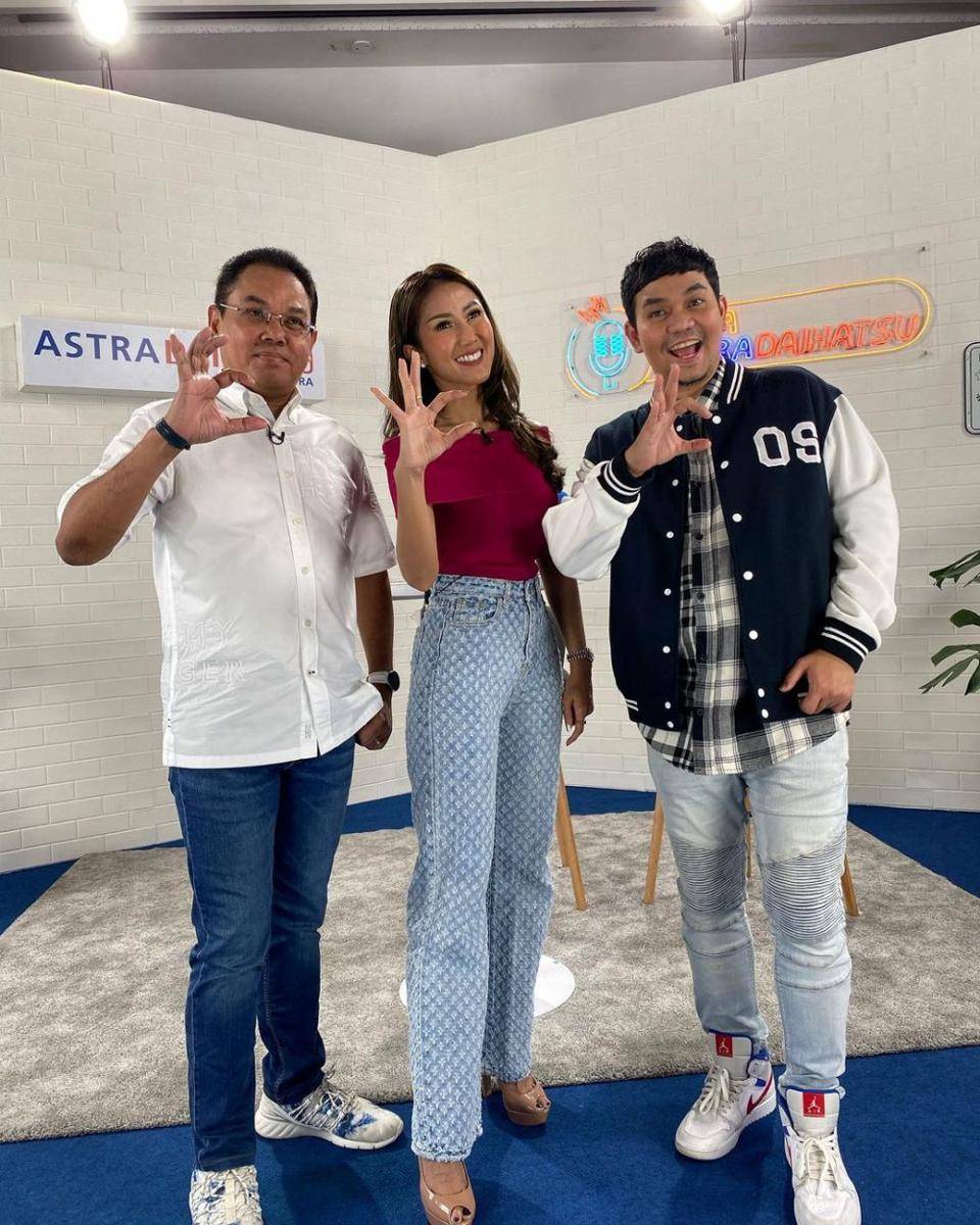Potret OOTD kasual ala Indra Bekti (instagram.com/indrabekti)