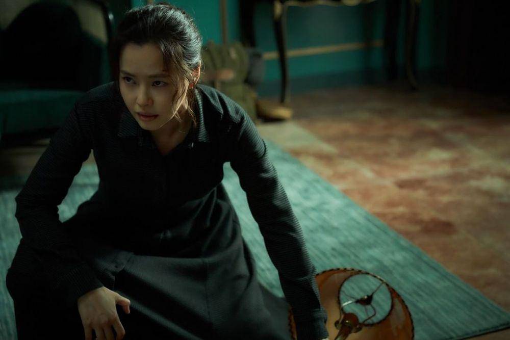 cuplikan Lee Honey sebagai Park Cha Kyung di film Phantom (dok. CJ ENM Movie/Phantom)