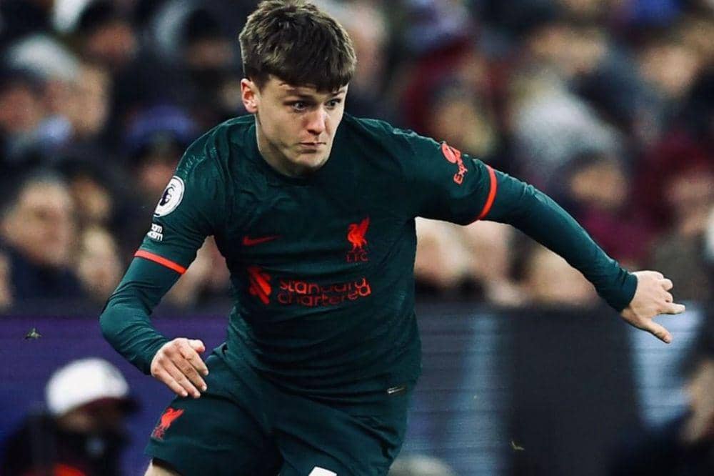 Ben Doak saat debut bersama Liverpool dalam laga melawan Aston Villa di pekan ke-17 EPL 2022/2023. (instagram.com/liverpoolfc)