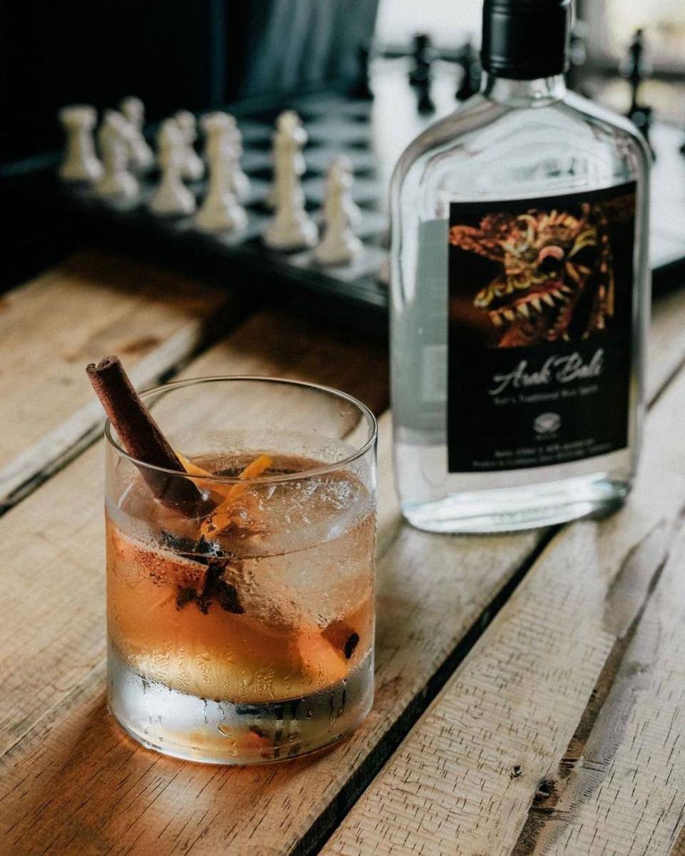 Arak Bali. (Instagram.com/['arakbrembalidewisri']