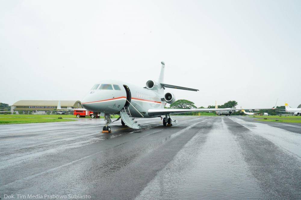 Menteri Pertahanan Prabowo Subianto menyerahkan dua unit pesawat Falcon 7X dan 8X ke TNI Angkatan Udara (AU) pada Rabu, 28 Desember 2022. (Dokumentasi Media Menhan)