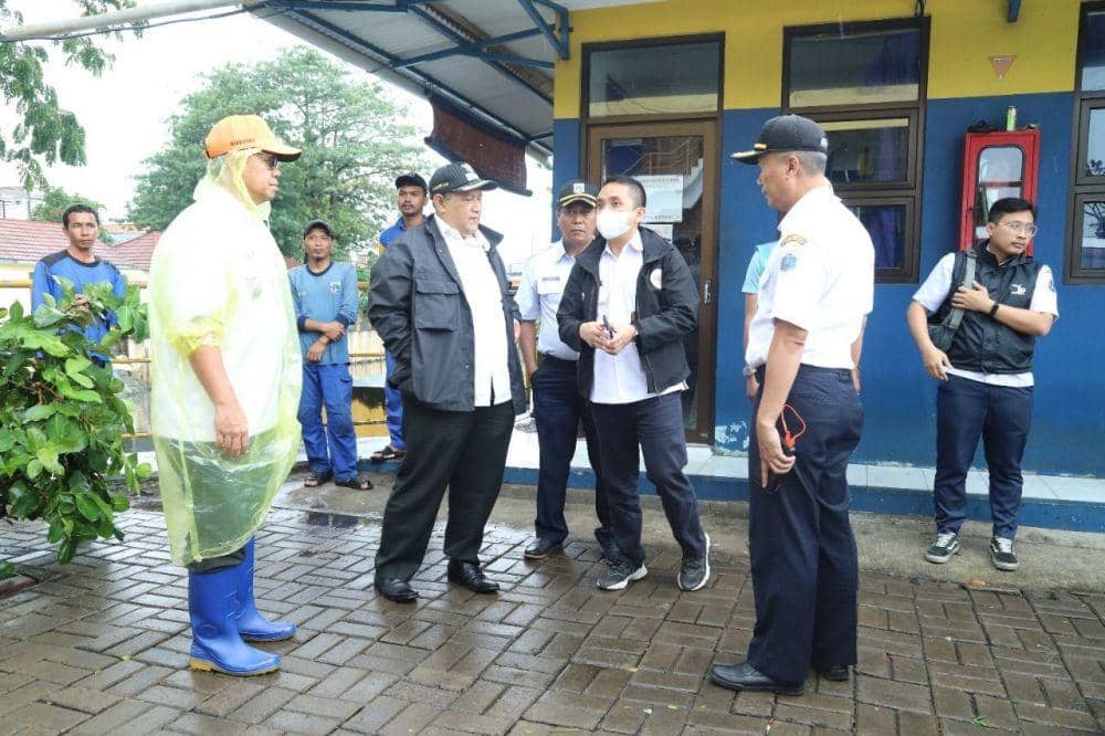 Wakil Walikota Administrasi Jakut Tinjau Stasiun Pompa Waduk Pluit (Dok. Pribadi)
