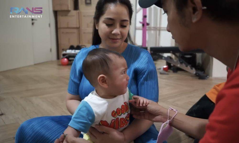 momen Rayyanza Cipung cukur rambut (yotutube.com/RANS Entertainment)