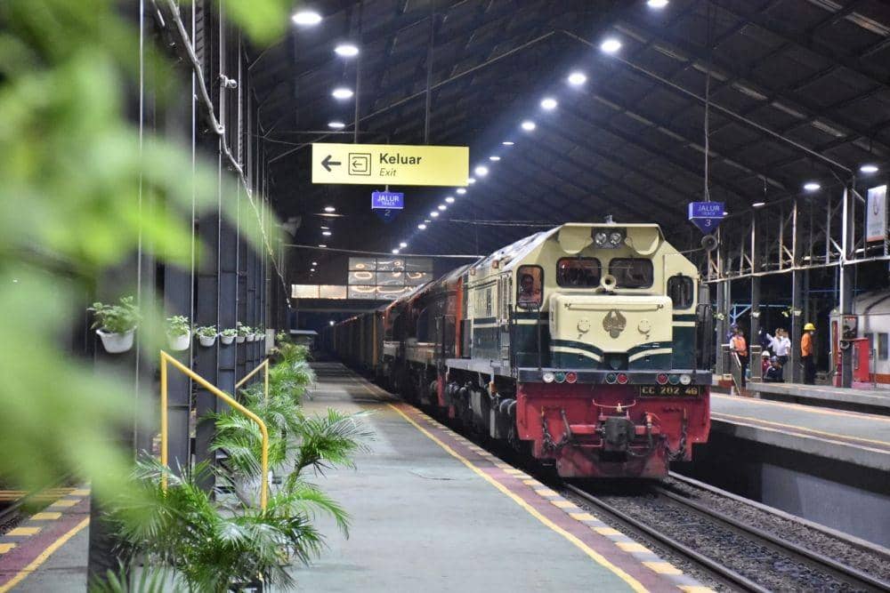Kereta api angkutan barang PT KAI Divre IV Tanjungkarang. (Dok. PT KAI)