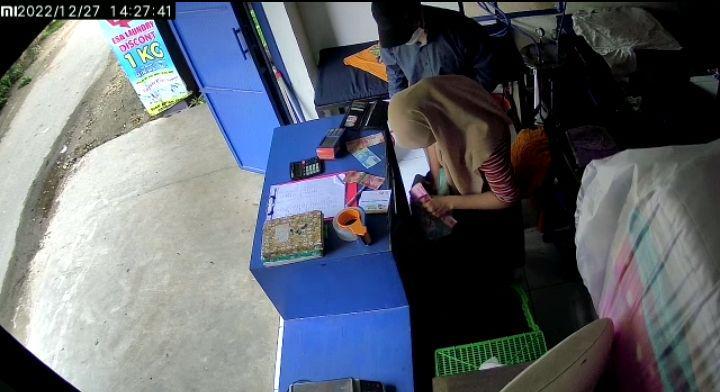 Modus Tukar Uang, WNA Gasak Uang Ratusan Ribu Milik Warga Tuban