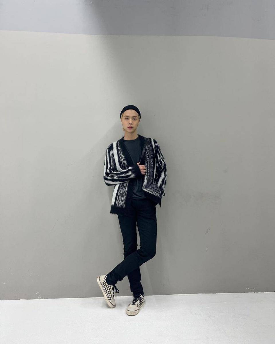 Johnny NCT (instagram.com/johnnyjsuh)