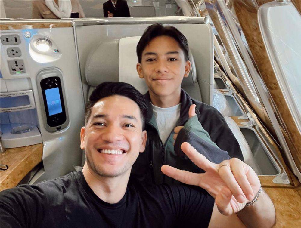 potret liburan keluarga Andrew White (instagram.com/andrew.white._)