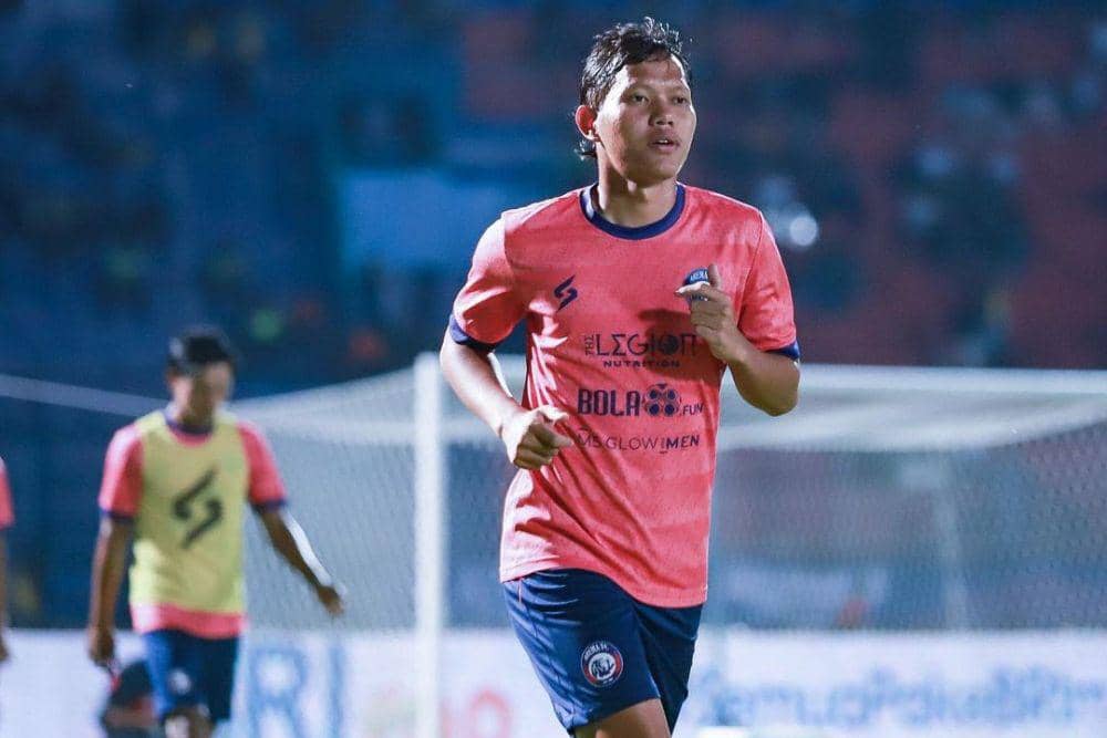 Adam Alis (instagram.com/aremafcofficial)
