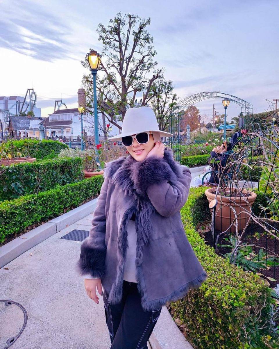 potret Syahrini dan Reino Barack di USJ (instagram.com/princessyahrini)